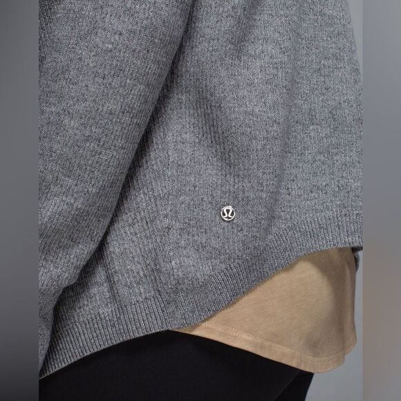 Lululemon Athletica Cabin Yogi Wrap in Heathered Medium Grey Womens Size M - Picture 3 of 8